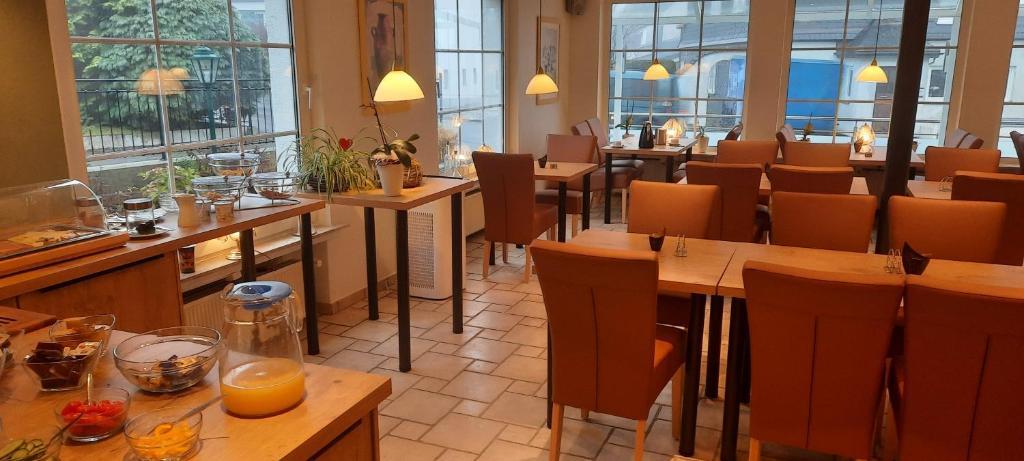 Hotel Zum Kreuzberg Winterberg Bagian luar foto