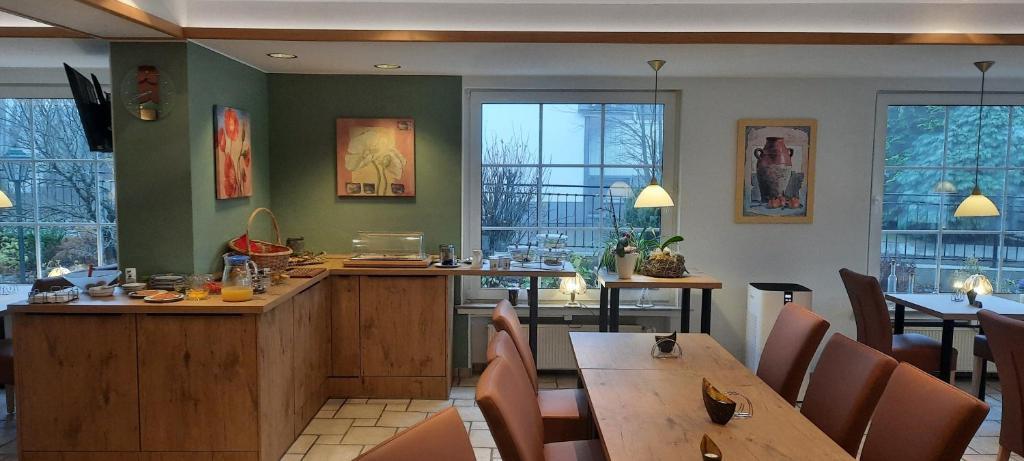 Hotel Zum Kreuzberg Winterberg Bagian luar foto