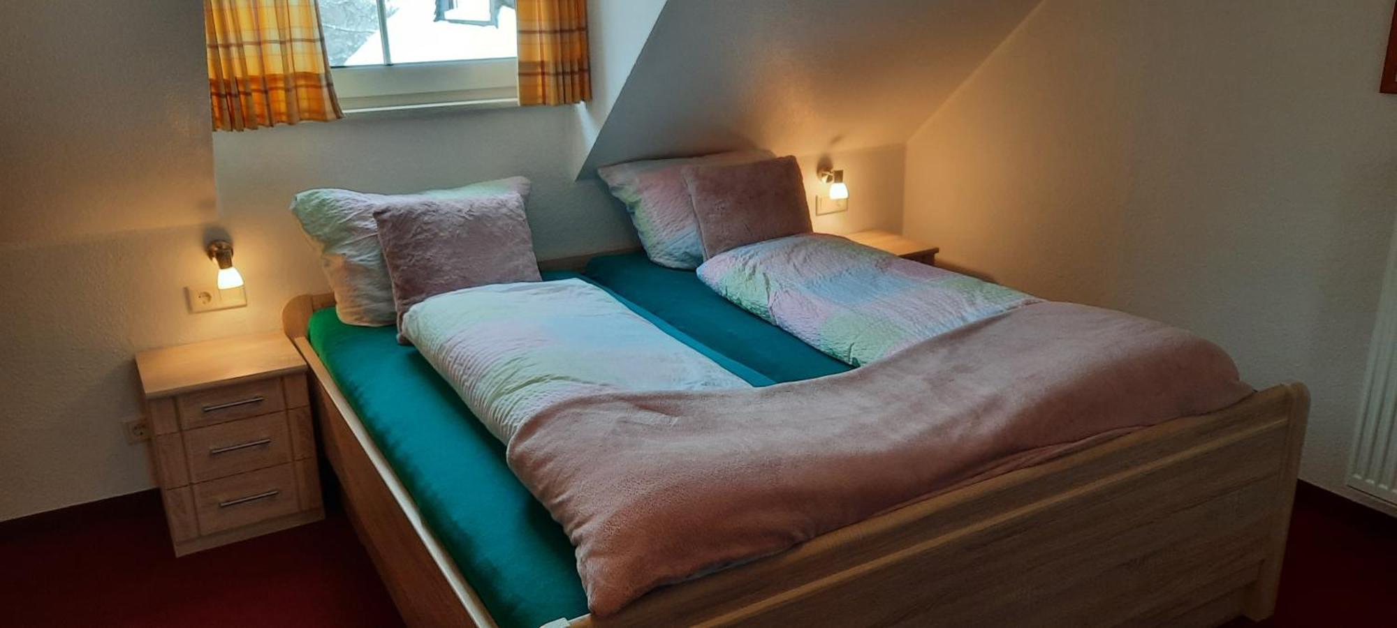 Hotel Zum Kreuzberg Winterberg Bagian luar foto