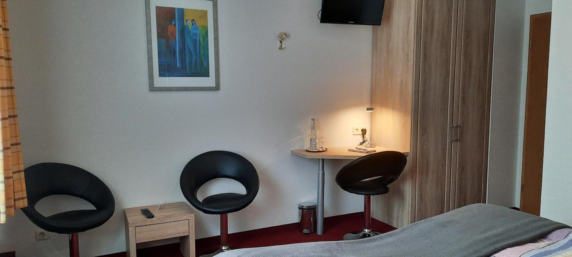 Hotel Zum Kreuzberg Winterberg Bagian luar foto