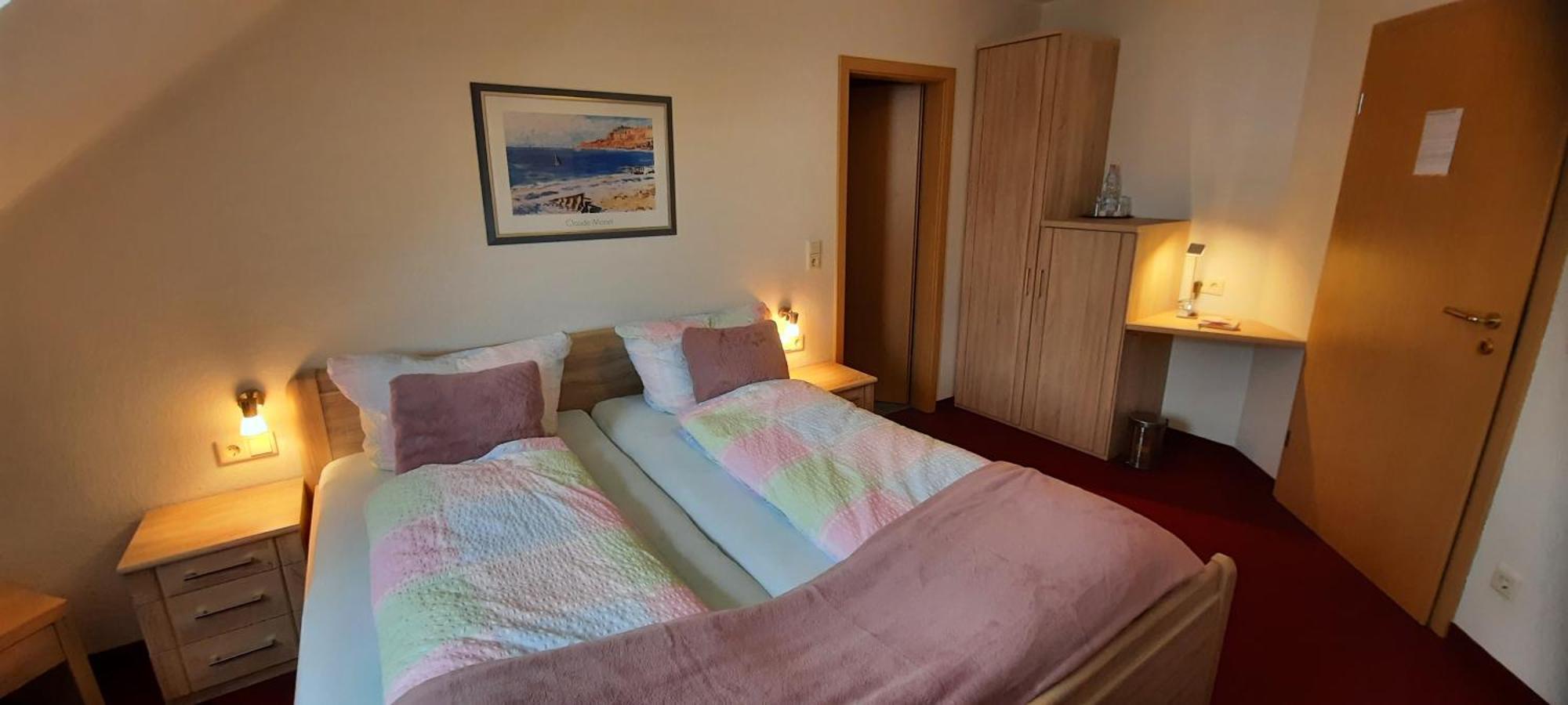 Hotel Zum Kreuzberg Winterberg Bagian luar foto