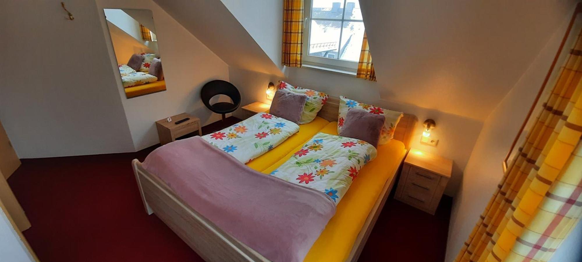Hotel Zum Kreuzberg Winterberg Bagian luar foto