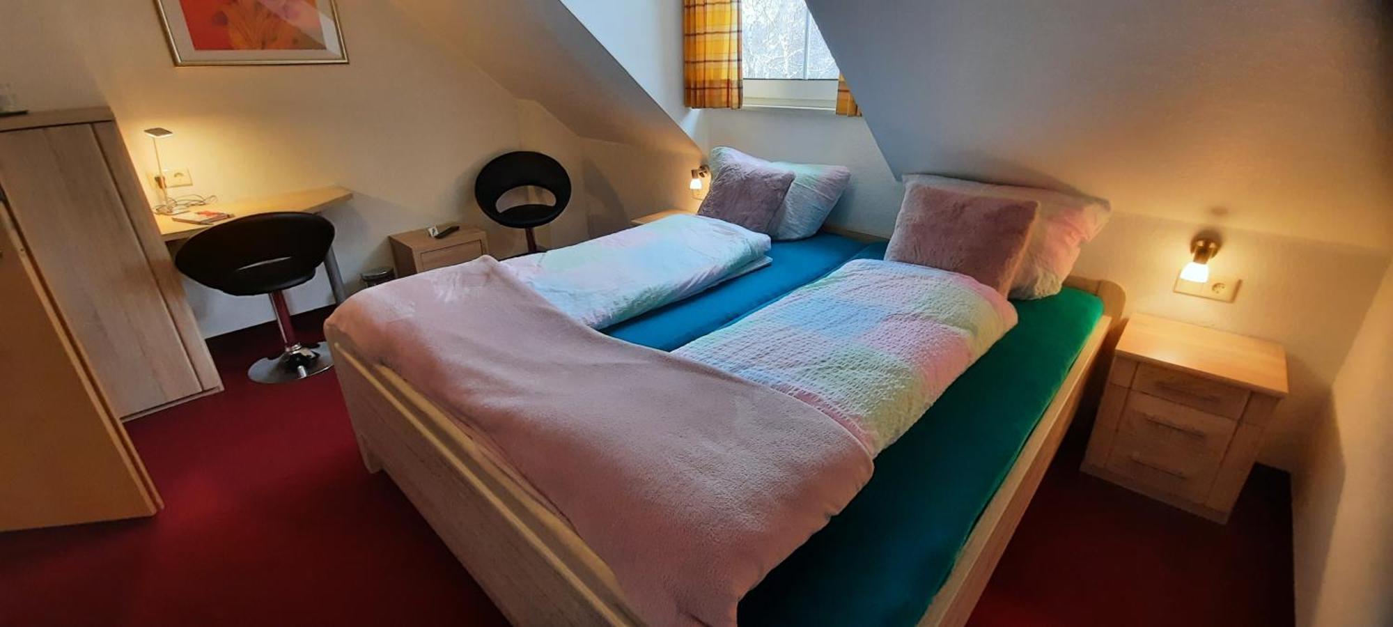 Hotel Zum Kreuzberg Winterberg Bagian luar foto